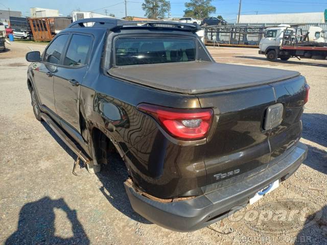 2017 FIAT TORO 