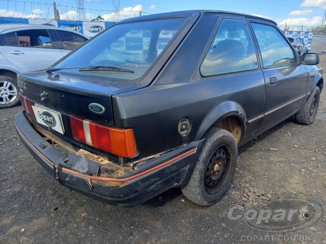1991 FORD ESCORT 