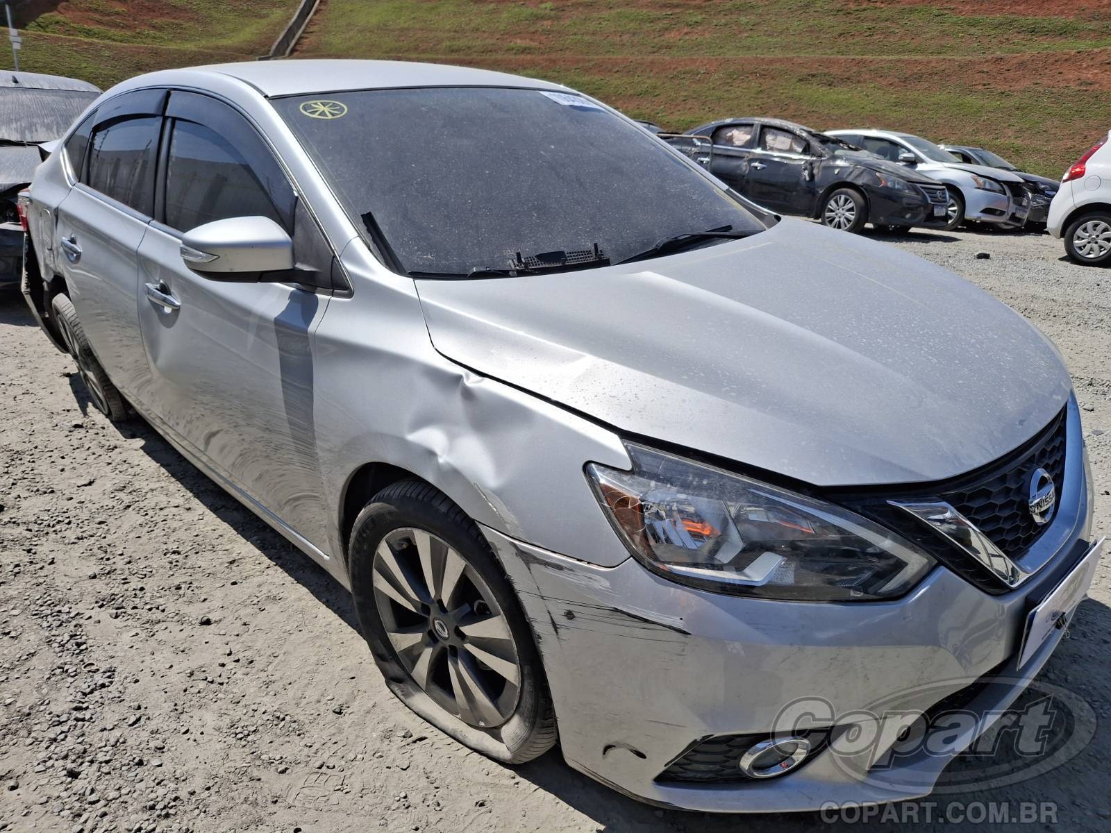 Veículo Nissan Sentra Nissan Sentra SV CVT 2.0 16V FlexStart 2018 2019 em leilão