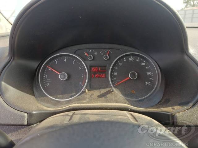 2015 VOLKSWAGEN SAVEIRO 