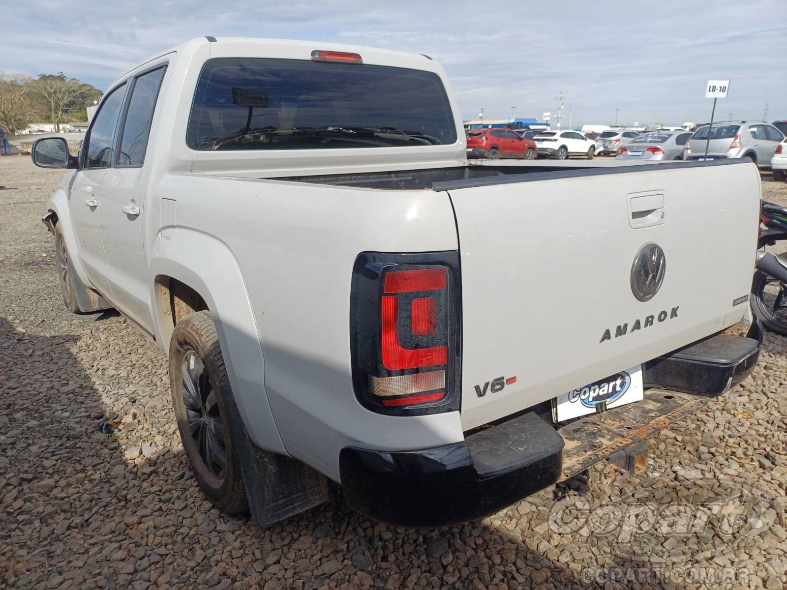 2018 VOLKSWAGEN AMAROK — foto 3 de 11