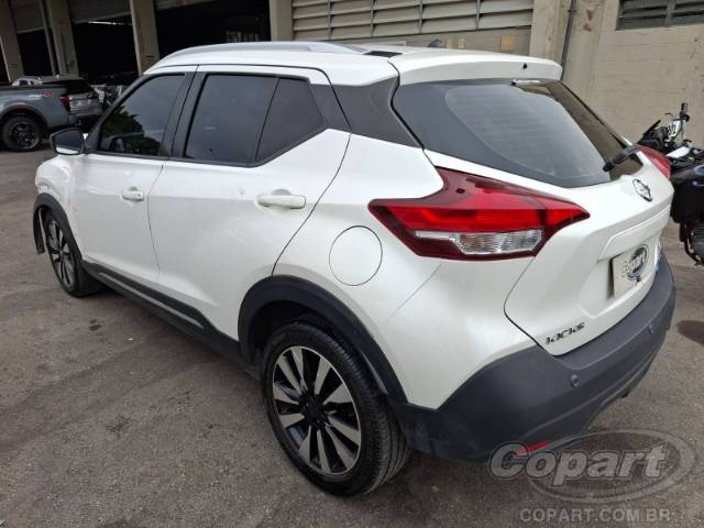 2018 NISSAN KICKS 