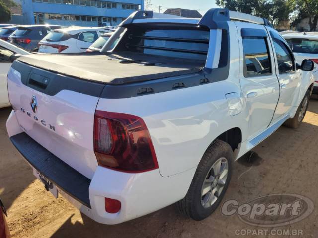 2017 RENAULT DUSTER OROCH 