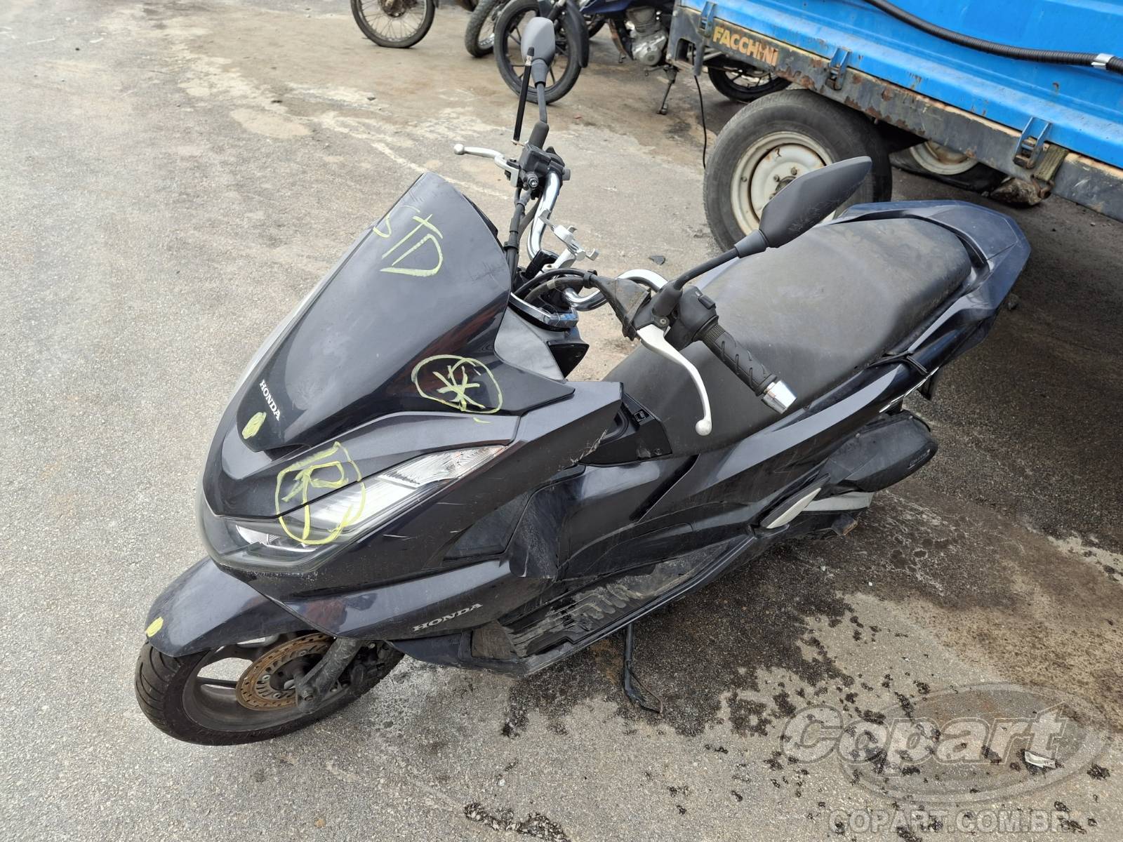 Foto 2: 2023 HONDA PCX