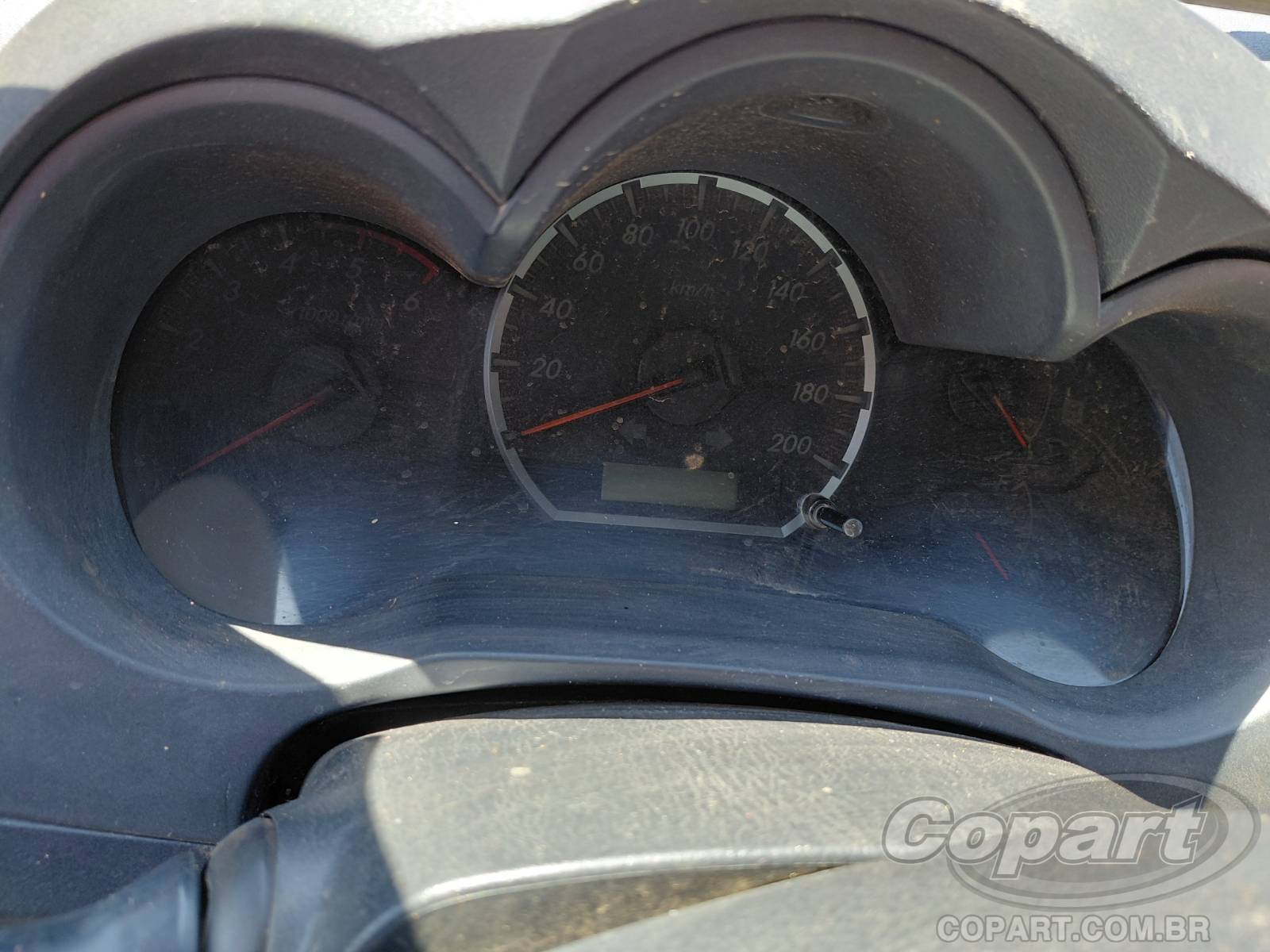 Foto 8 de 10: 2014 TOYOTA HILUX CD