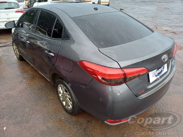 2024 TOYOTA YARIS SEDA 