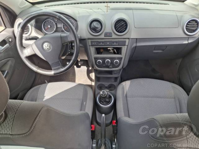 2011 VOLKSWAGEN VOYAGE 