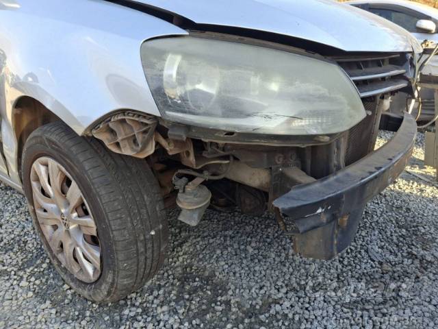 2013 VOLKSWAGEN FOX 