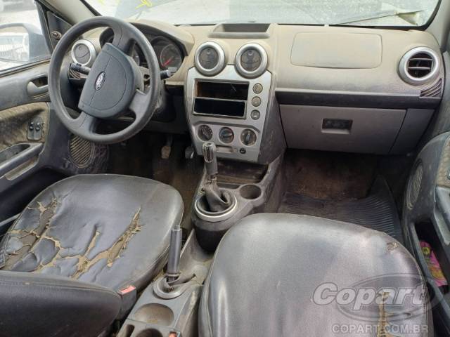 2011 FORD FIESTA 