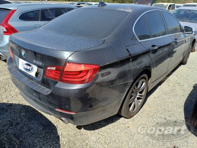 2011 BMW SERIE 5 