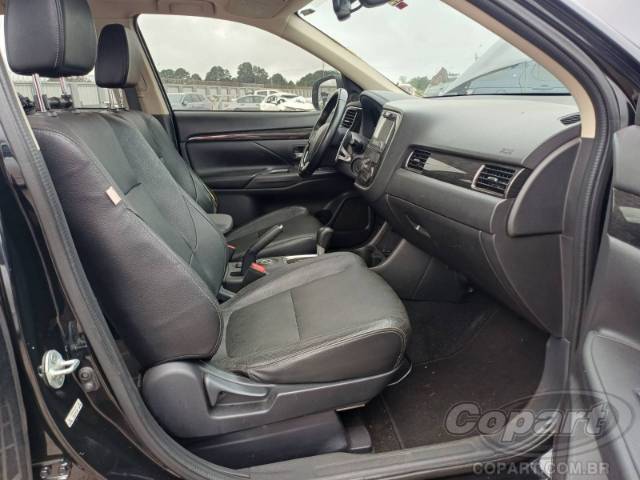 2016 MITSUBISHI OUTLANDER 