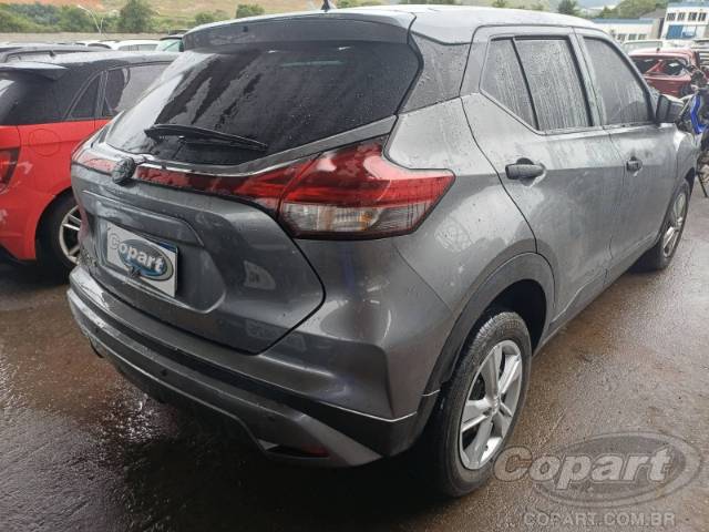 2024 NISSAN KICKS 