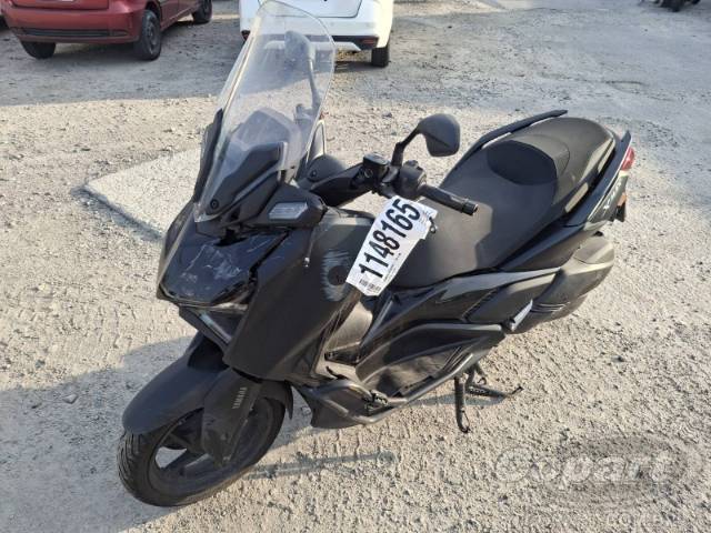 2025 YAMAHA XMAX 