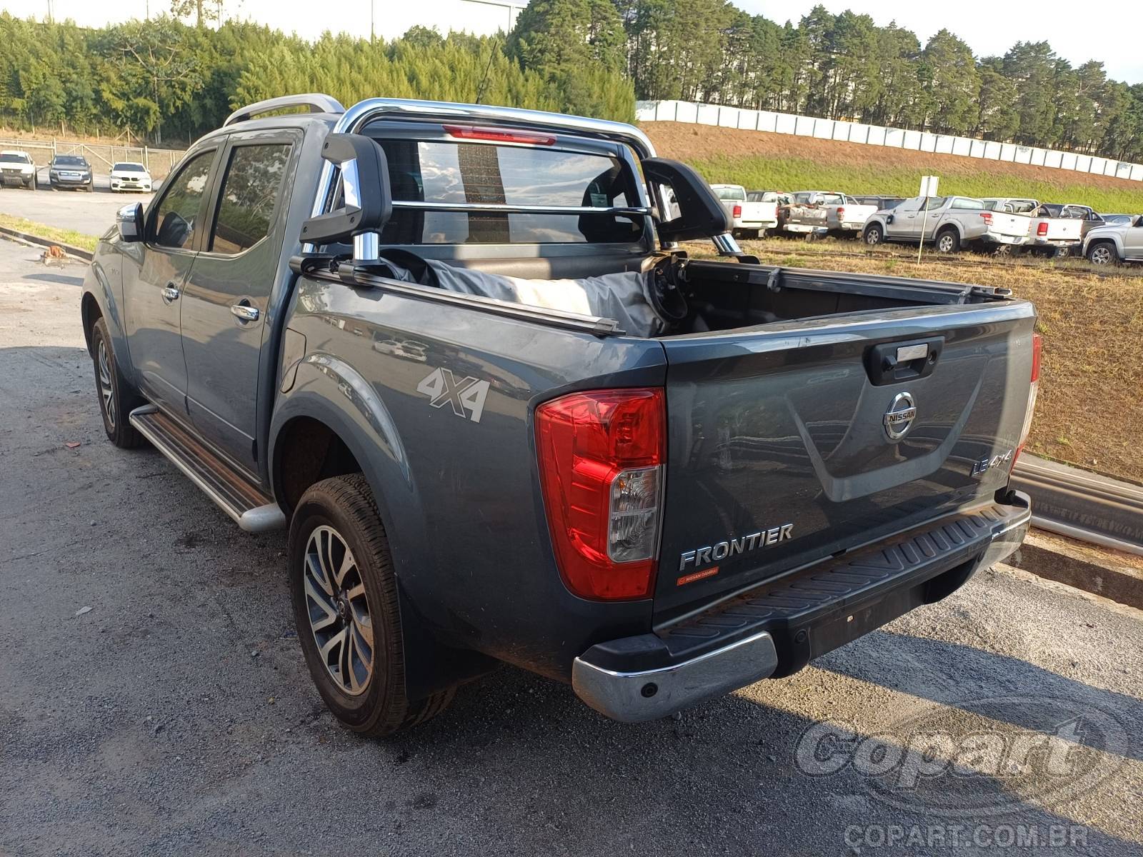 Foto 3: 2021 NISSAN FRONTIER CD