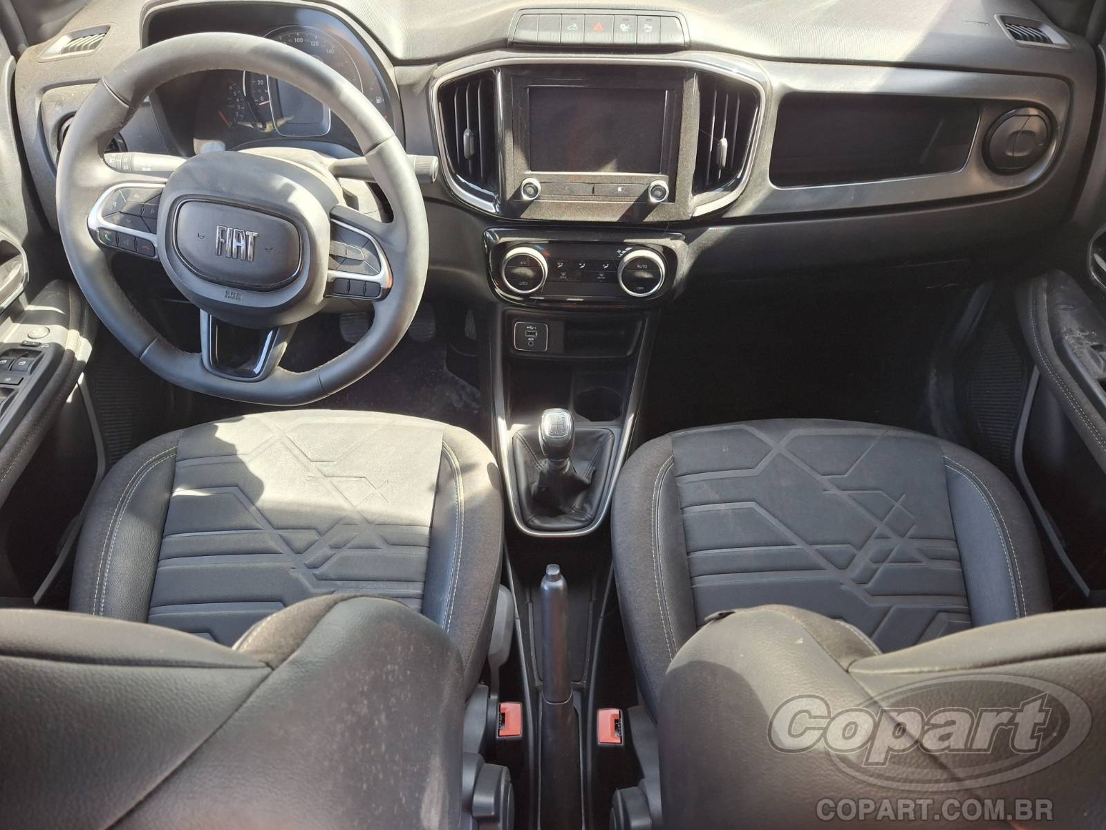 Foto 9 de 11: 2025 FIAT STRADA CD