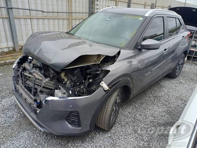 2022 NISSAN KICKS 