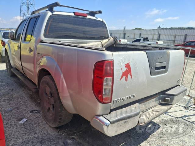 2013 NISSAN FRONTIER CD 