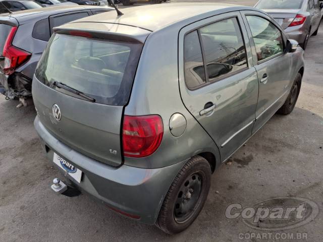 2010 VOLKSWAGEN FOX 