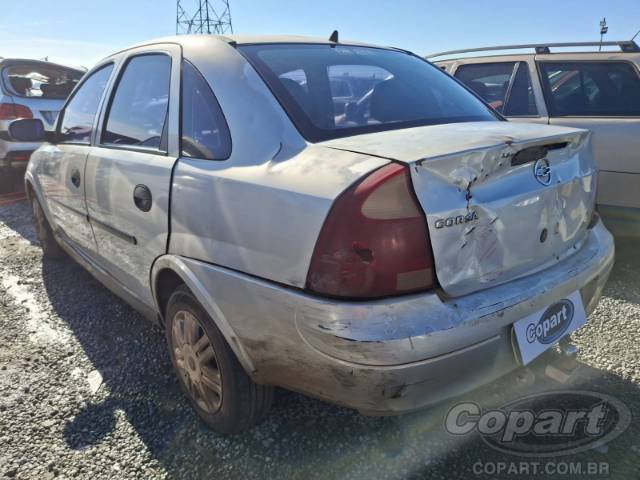 2003 CHEVROLET CORSA SEDAN 