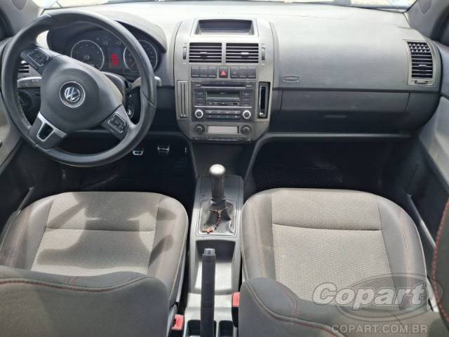2014 VOLKSWAGEN POLO 