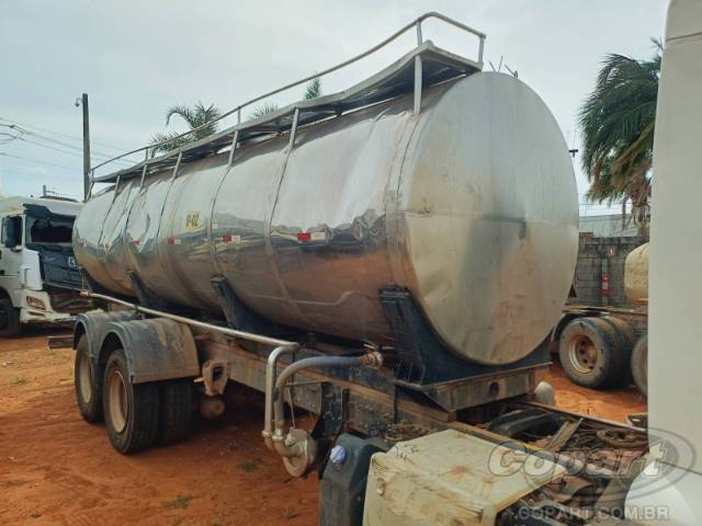 2024 VOLVO VM 