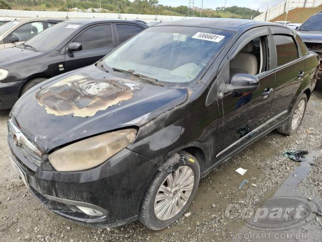 2013 FIAT GRAND SIENA 