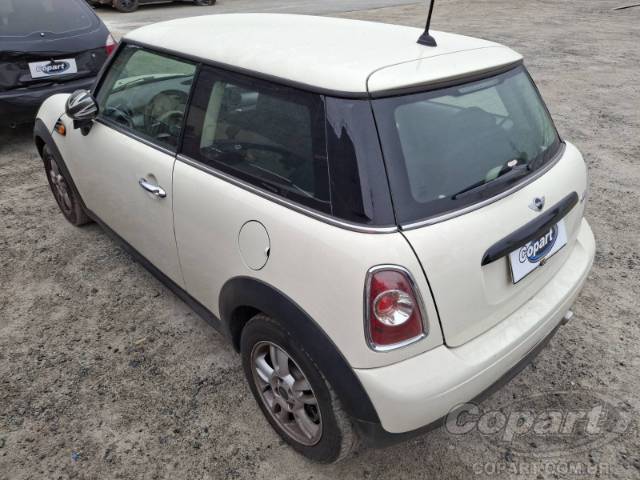 2013 MINI COOPER 