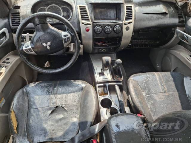 2015 MITSUBISHI PAJERO DAKAR 