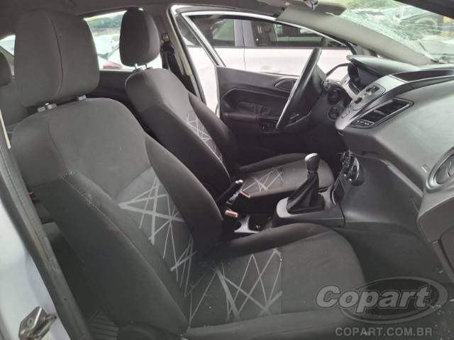 2015 FORD FIESTA 