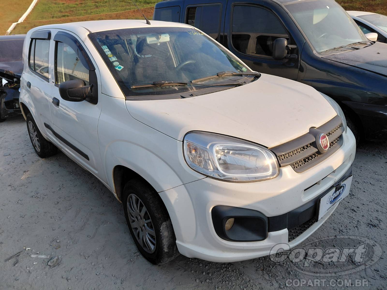 Veículo Fiat Uno Fiat Uno Attractive 1.0 Firefly 2017 2017 em leilão