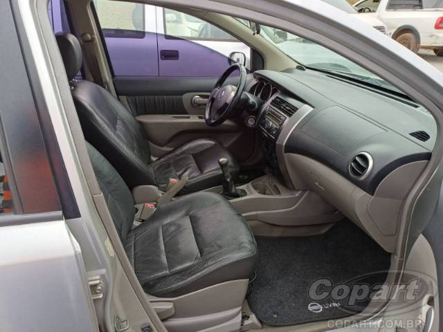 2010 NISSAN LIVINA 