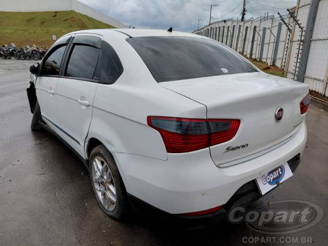 2015 FIAT GRAND SIENA 