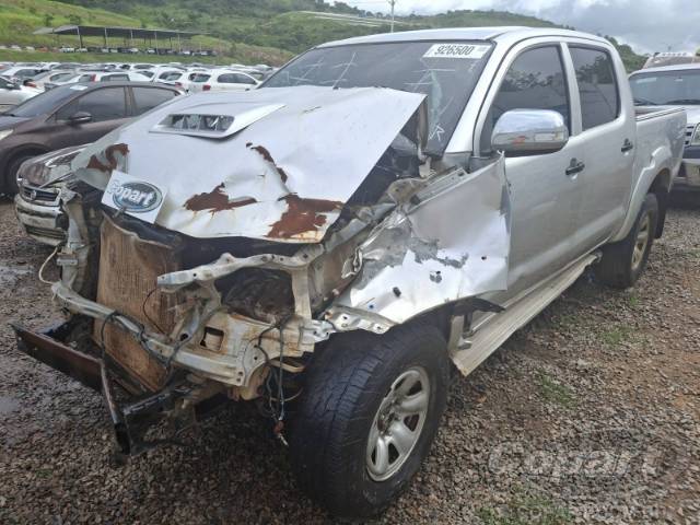 2013 TOYOTA HILUX CD 