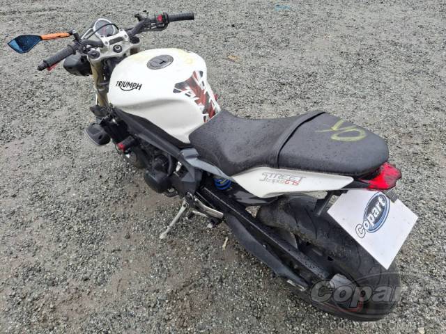 2014 TRIUMPH STREET TRIPLE 