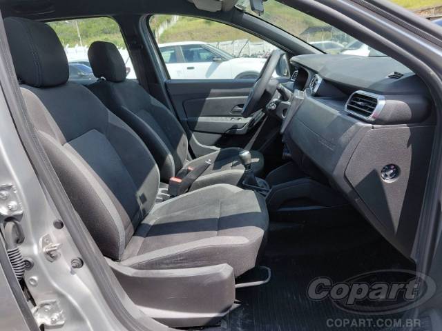 2022 RENAULT DUSTER 