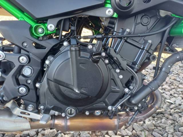 2025 KAWASAKI Z500 