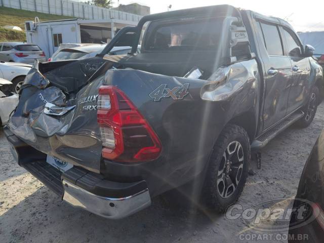 2024 TOYOTA HILUX CD 