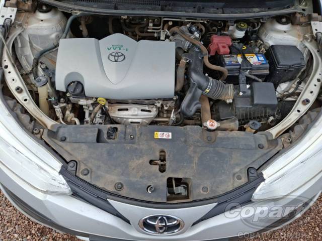 2019 TOYOTA YARIS SEDA 