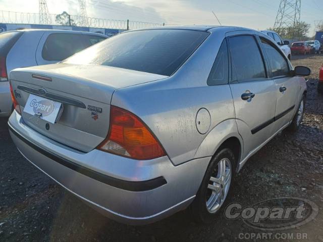 2006 FORD FOCUS SEDAN 