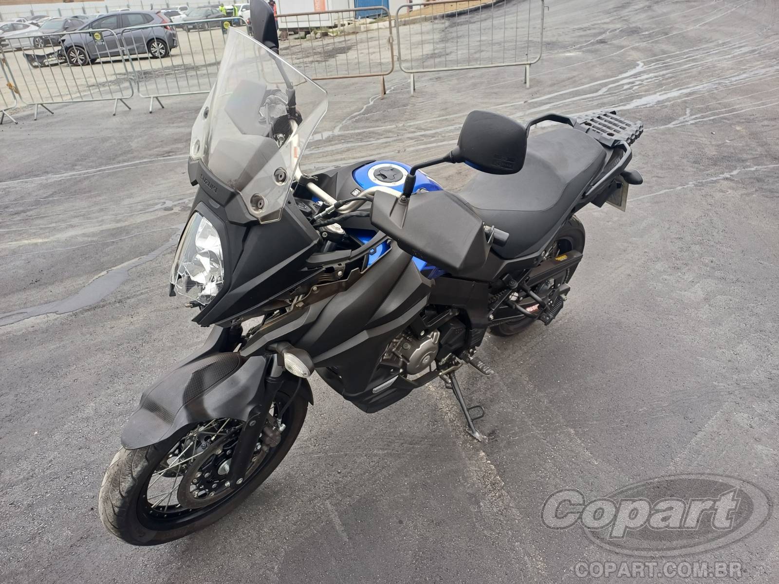 Veículo SUZUKI V-Strom 2021 SUZUKI V-STROM V-Strom 650XT ABS Gasolina 2022 em leilão