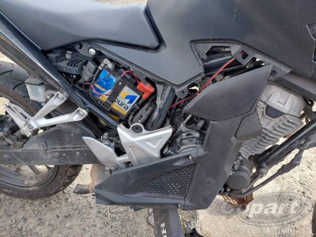 2023 HONDA CB 300F 