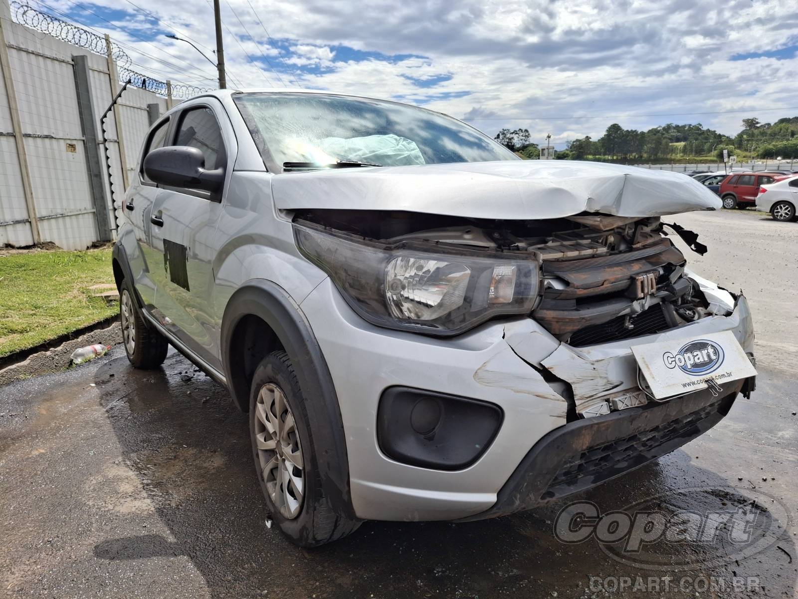 Veículo Fiat Mobi FIAT MOBI 1.0 Fire 2023 em leilão