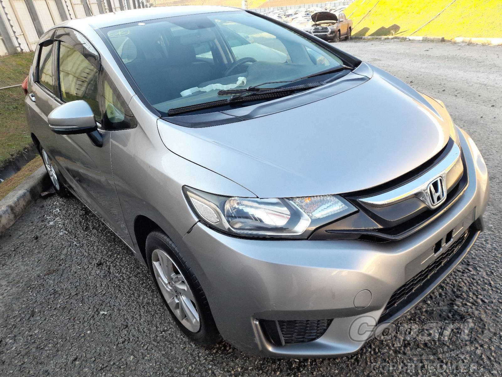 Veículo Honda Fit 2015 HONDA FIT LX 1.5 16V i-VTEC FLEXIVEL ALCOOL/GASOLINA 2015 em leilão