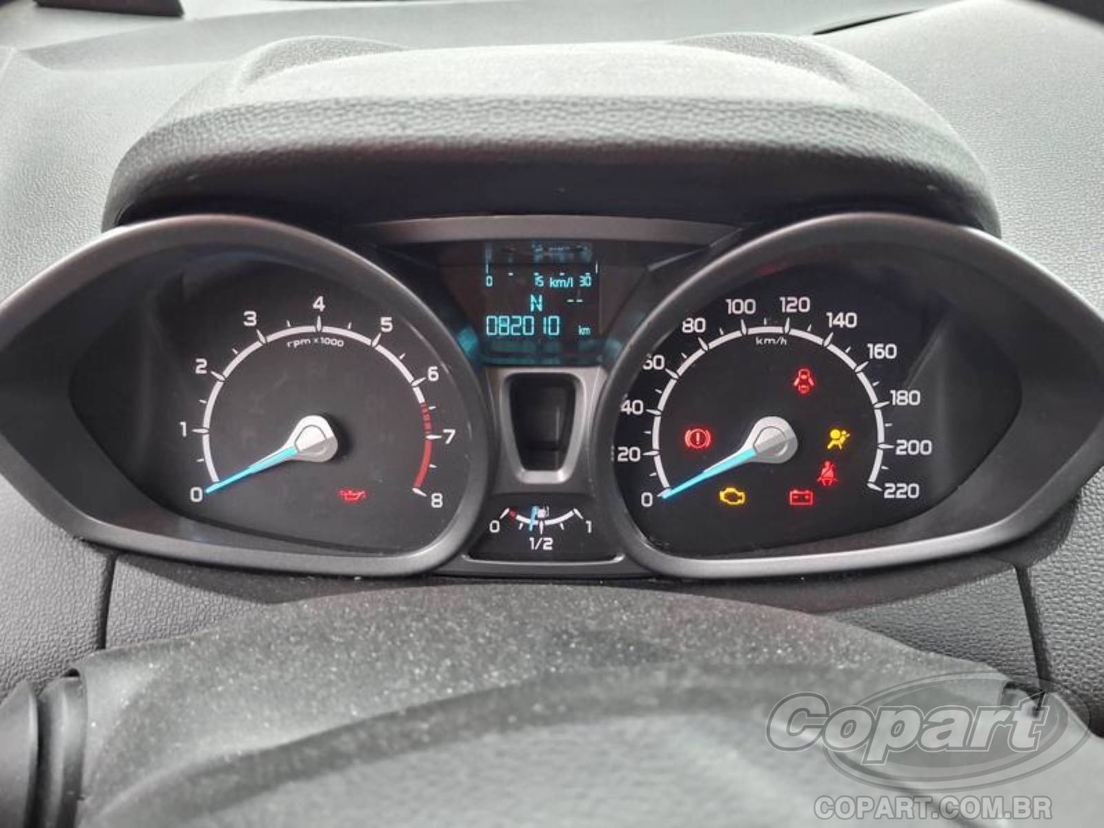 Foto 8 de 10: 2017 FORD ECOSPORT