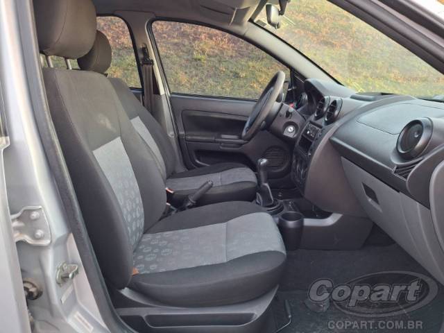 2011 FORD FIESTA 