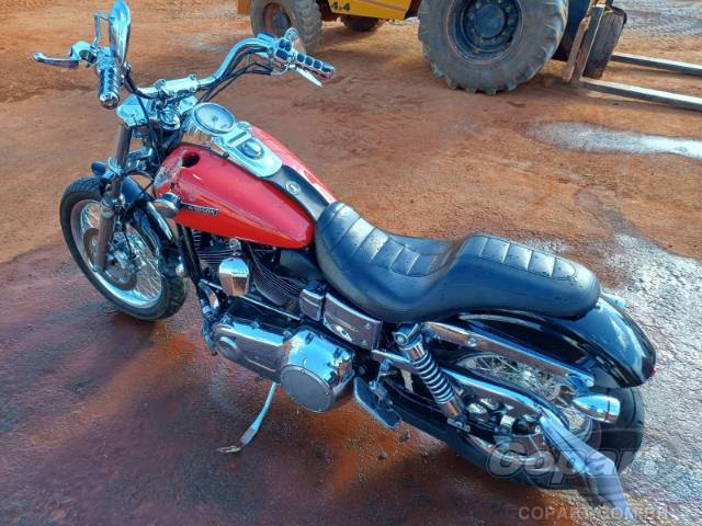 2011 HARLEY-DAVIDSON DYNA 