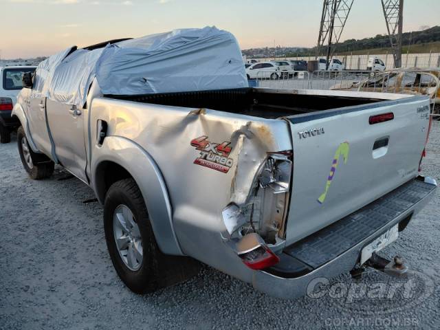 2011 TOYOTA HILUX CD 