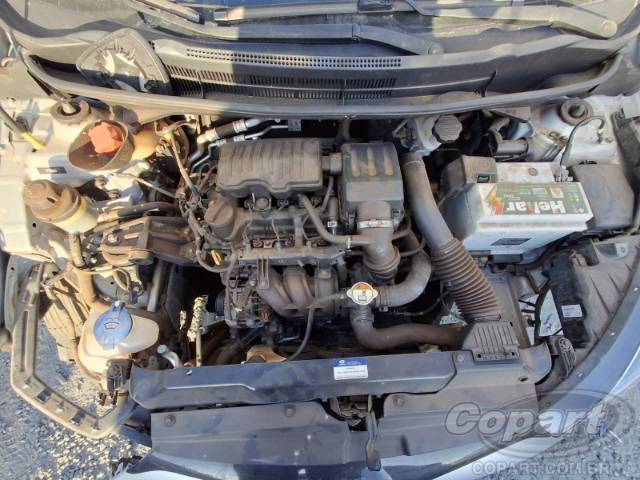 2015 HYUNDAI HB20S 