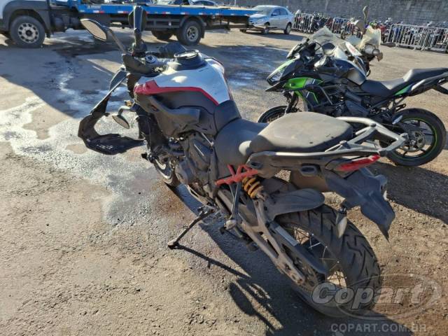 2025 DUCATI MULTISTRADA 