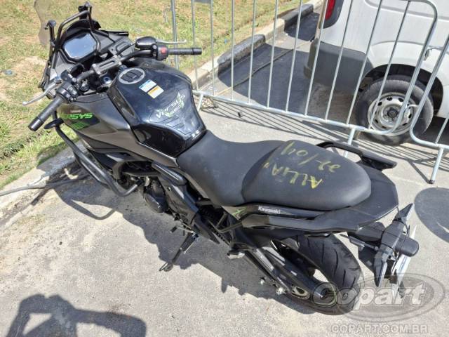 2025 KAWASAKI VERSYS 